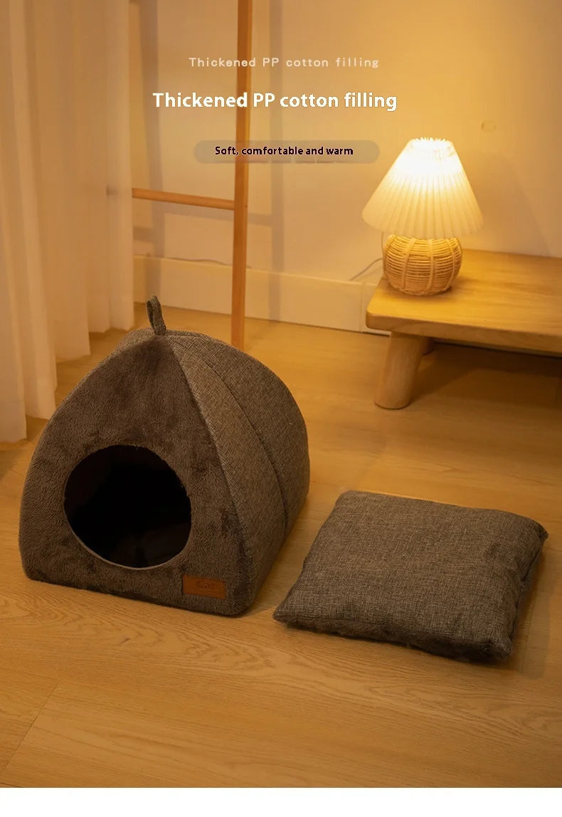 Triangle Closed Cat House Bed